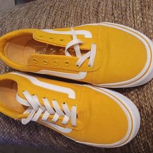 VAN SHOES